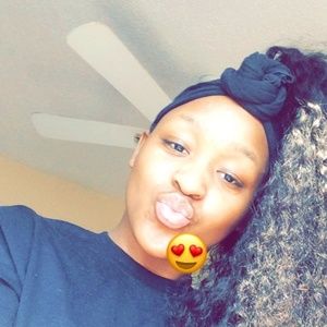 Meet your Posher, Destiny